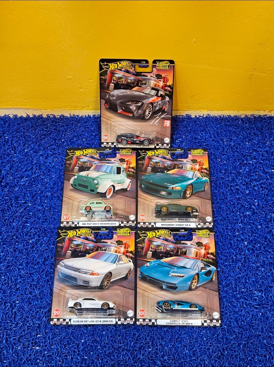 Hot Wheels Hotwheels Bulvar Set 96-100 koleksiyon ürünü